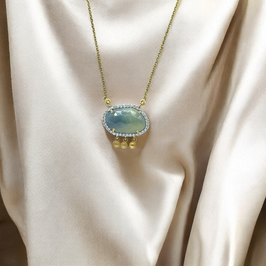 IRIS | 18Kt Gold Sapphire and Diamonds necklace