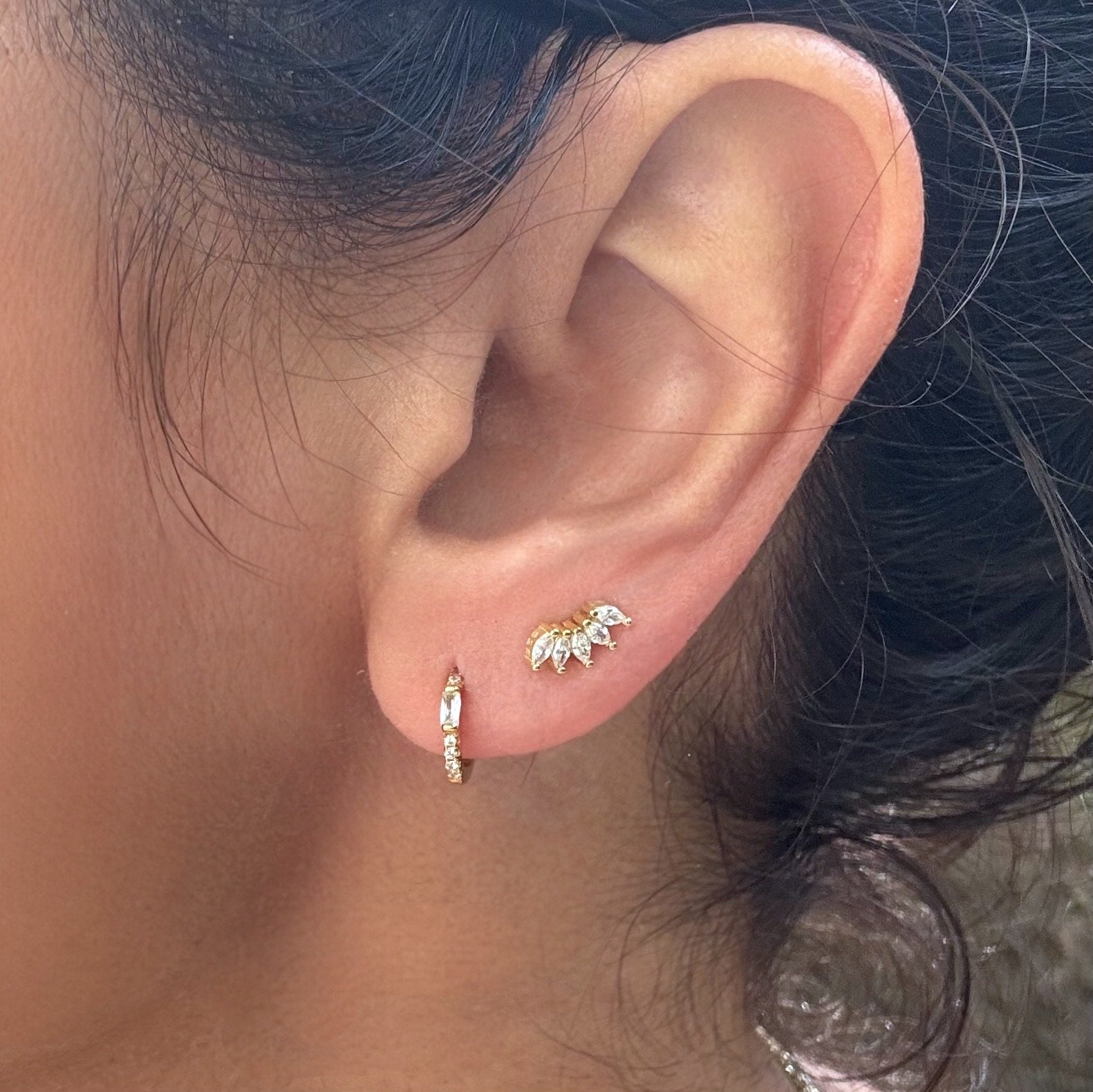 ALECTRONA | Single studs - Goddess of the Sun - Sterling silver AVA Jewelry Designs